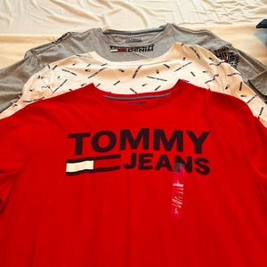 THREE Tommy Hilfiger t-shirts